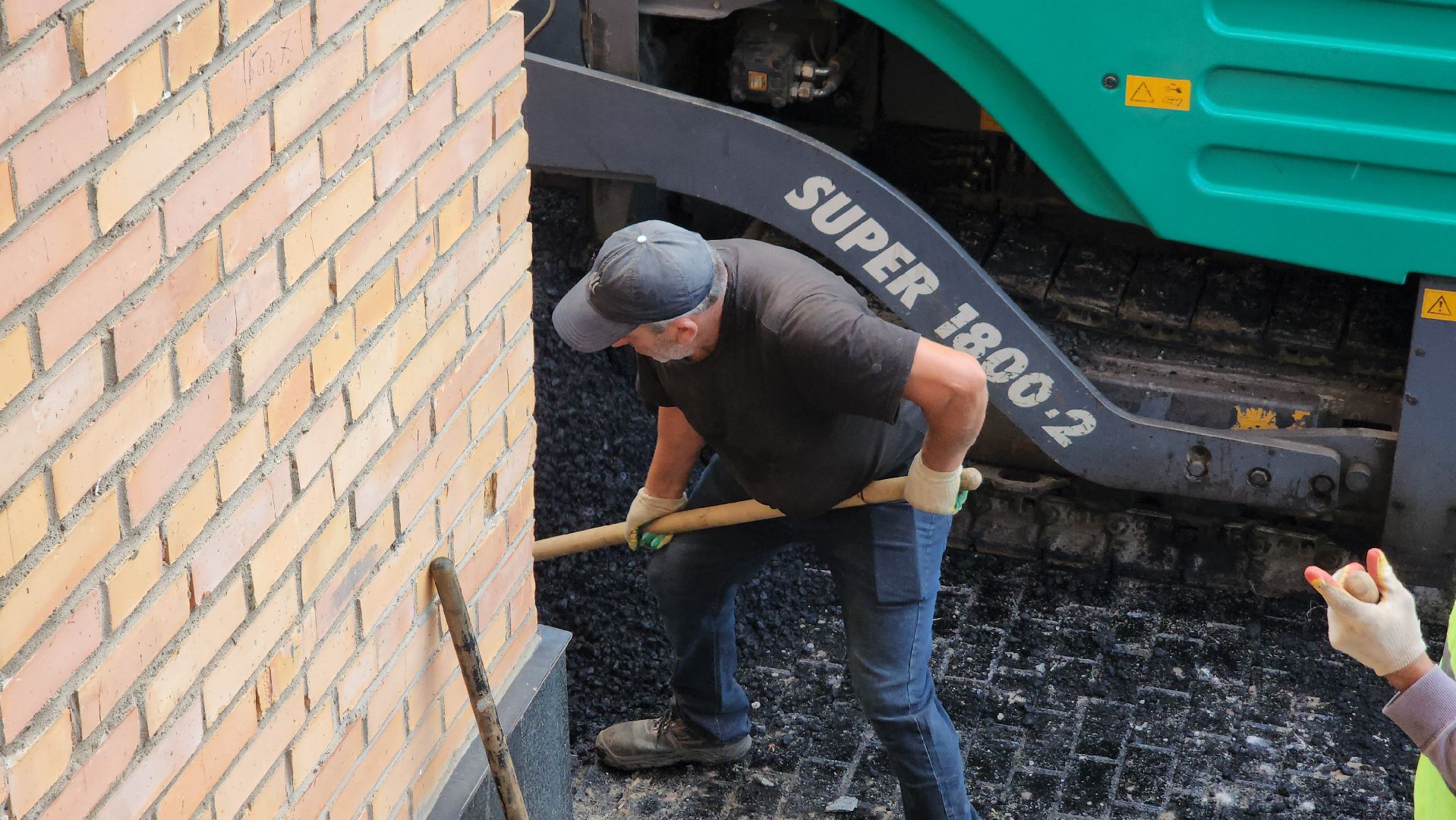 Дубна, Университет Дубна, Благоустройство, укладка асфальта,