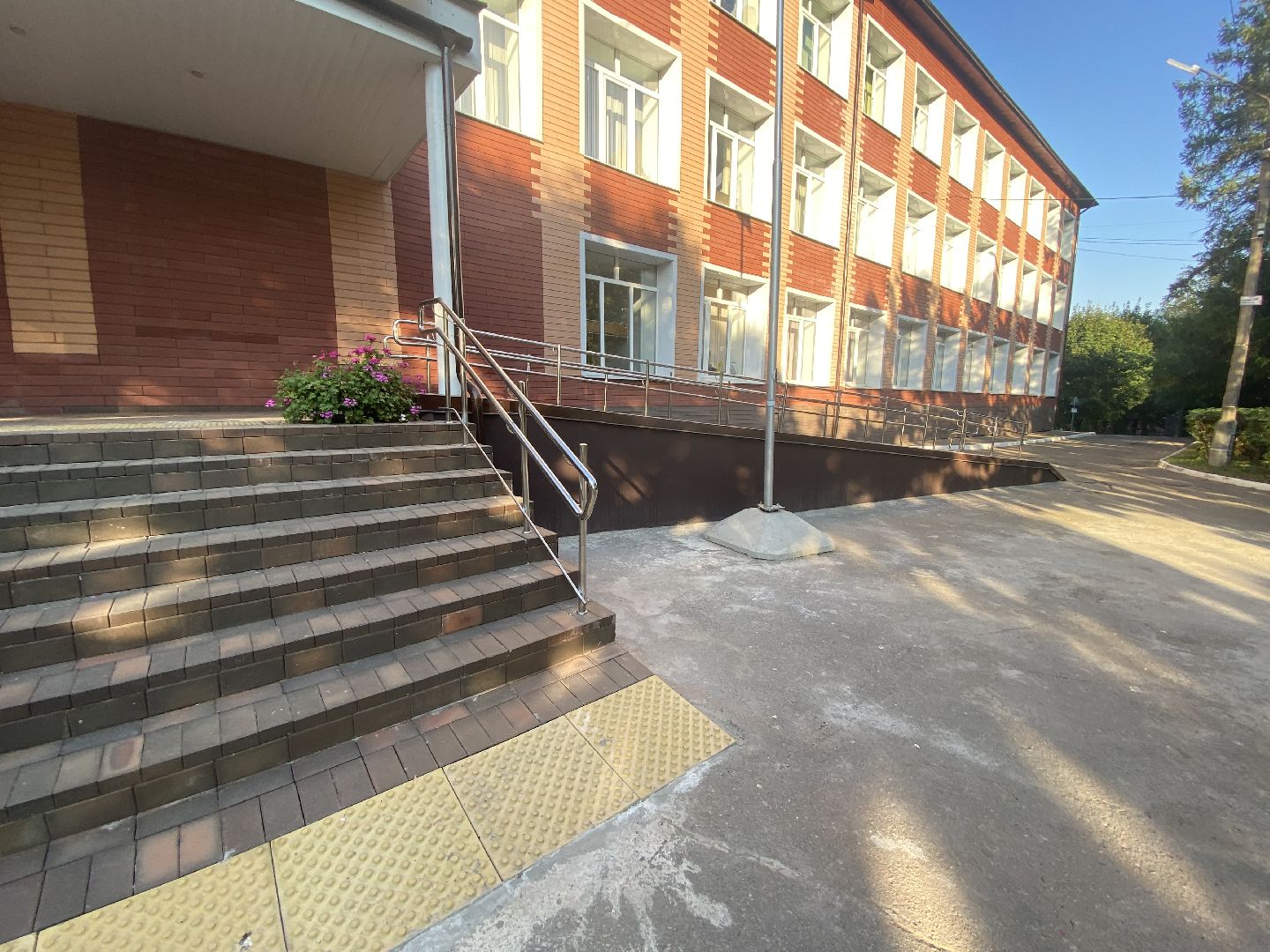 Колледж, Ремонт лестницы, Учебное заведение,