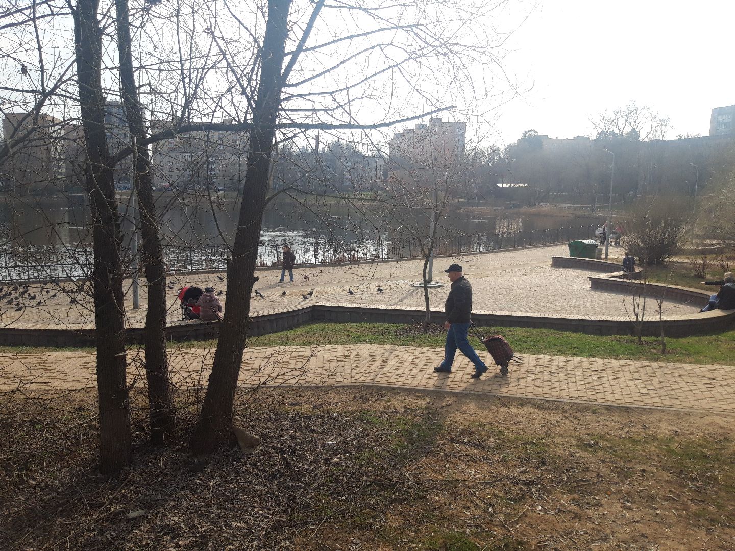 озеро, дети, пенсионеры,