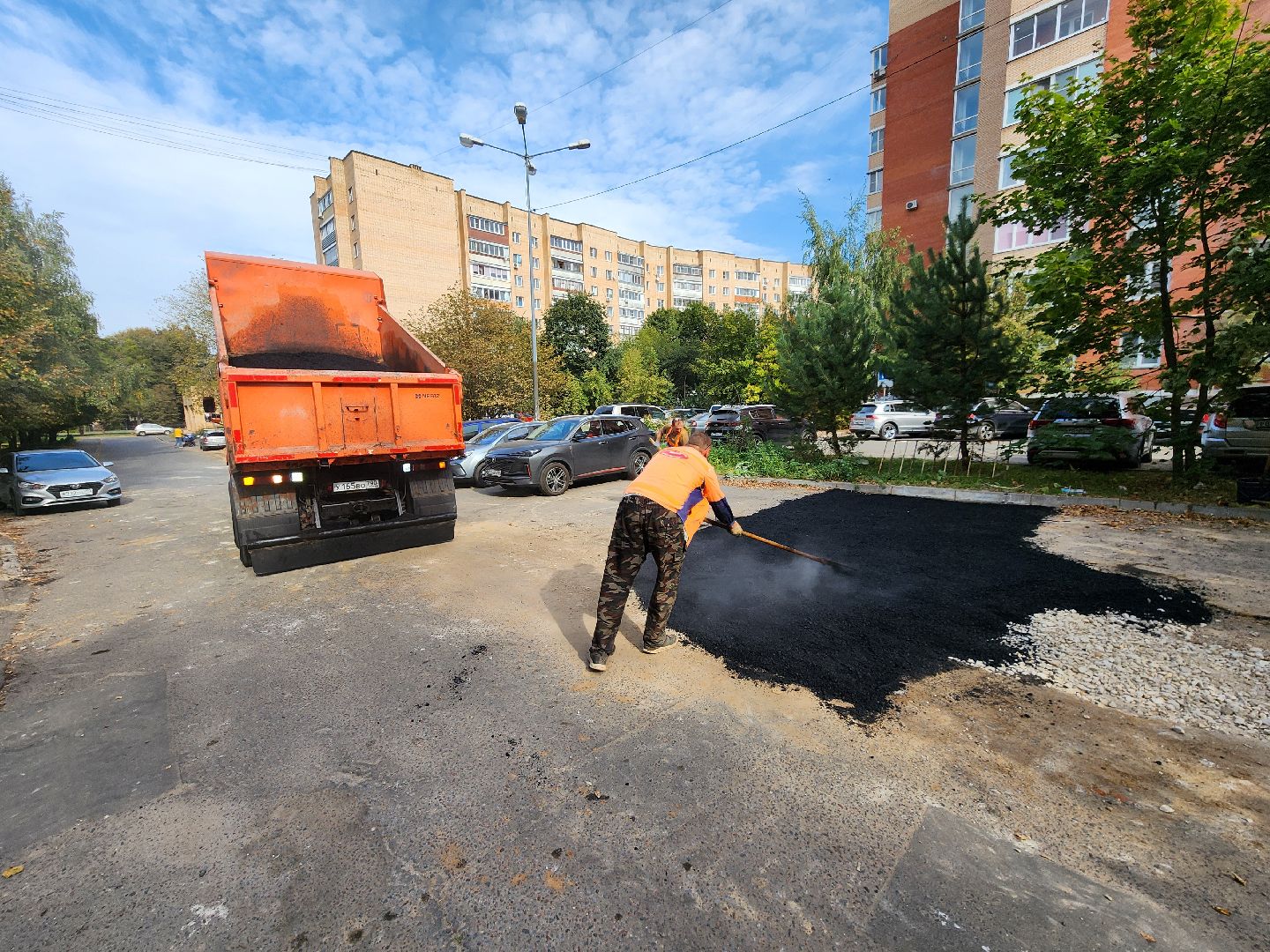Чехов, улица Чехова, портал Добродел, обращения жителей, ямочный ремонт, дорожный ремонт, парковка, проезд, губернатор московской области,