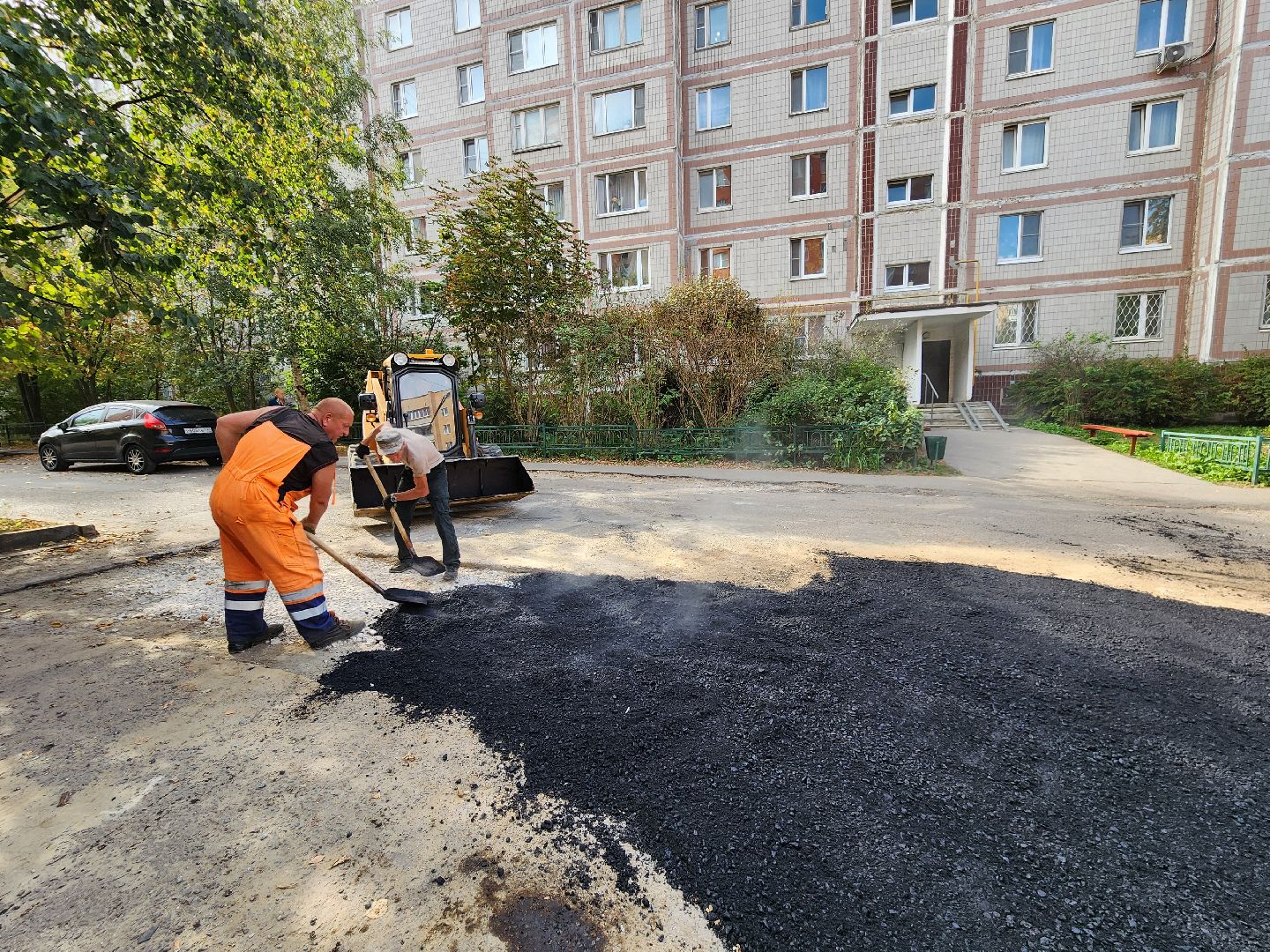 Чехов, улица Чехова, портал Добродел, обращения жителей, ямочный ремонт, дорожный ремонт, парковка, проезд, губернатор московской области,