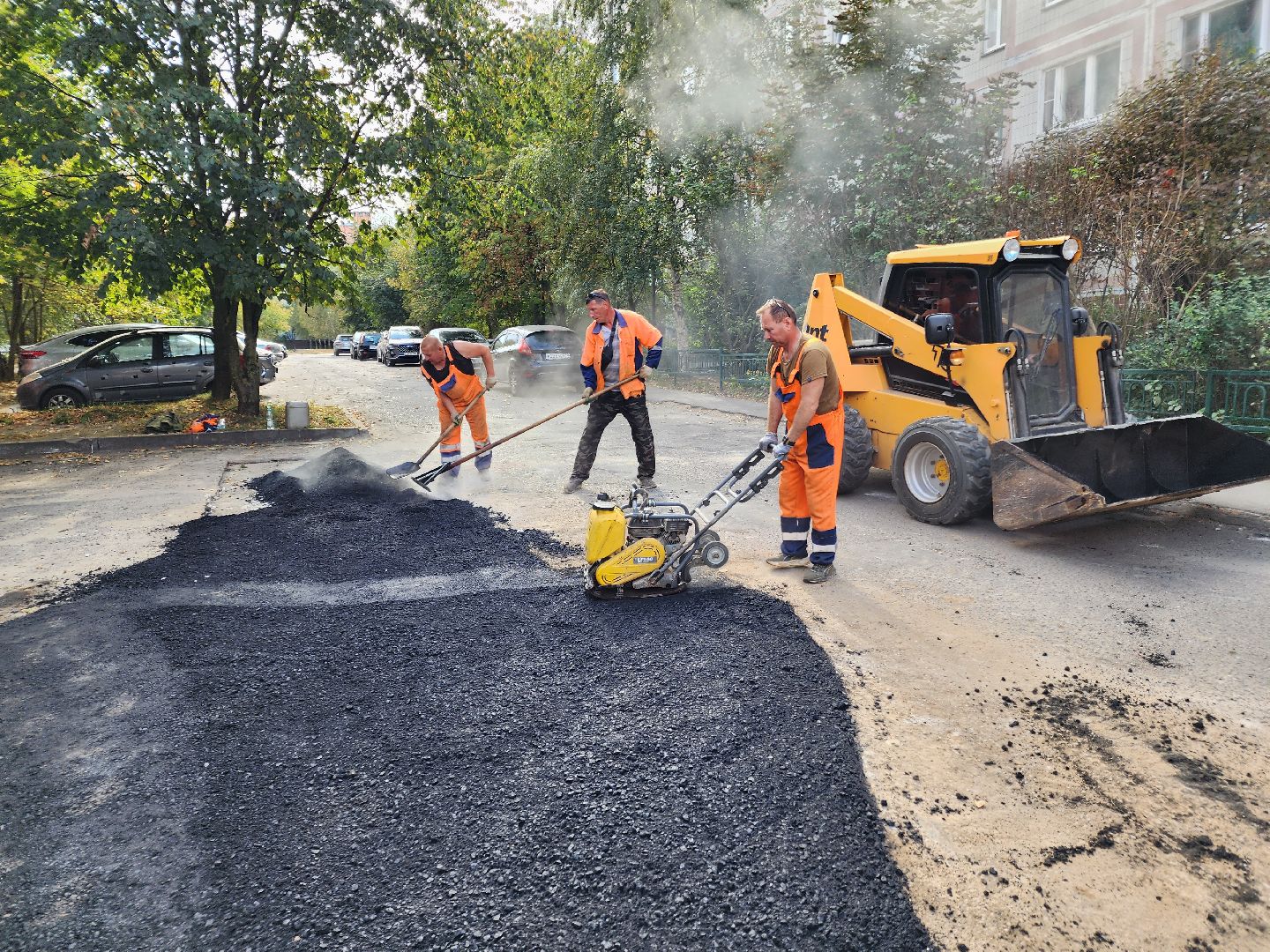 Чехов, улица Чехова, портал Добродел, обращения жителей, ямочный ремонт, дорожный ремонт, парковка, проезд, губернатор московской области,