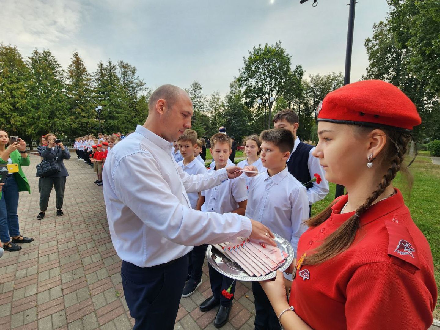 можайск, можайский городской округ, подмосковье, юнармия, всероссийское военно-патриотическое движение, школьники, дети, юные патриоты, торжественная церемония, вступление в ряды юнармии,