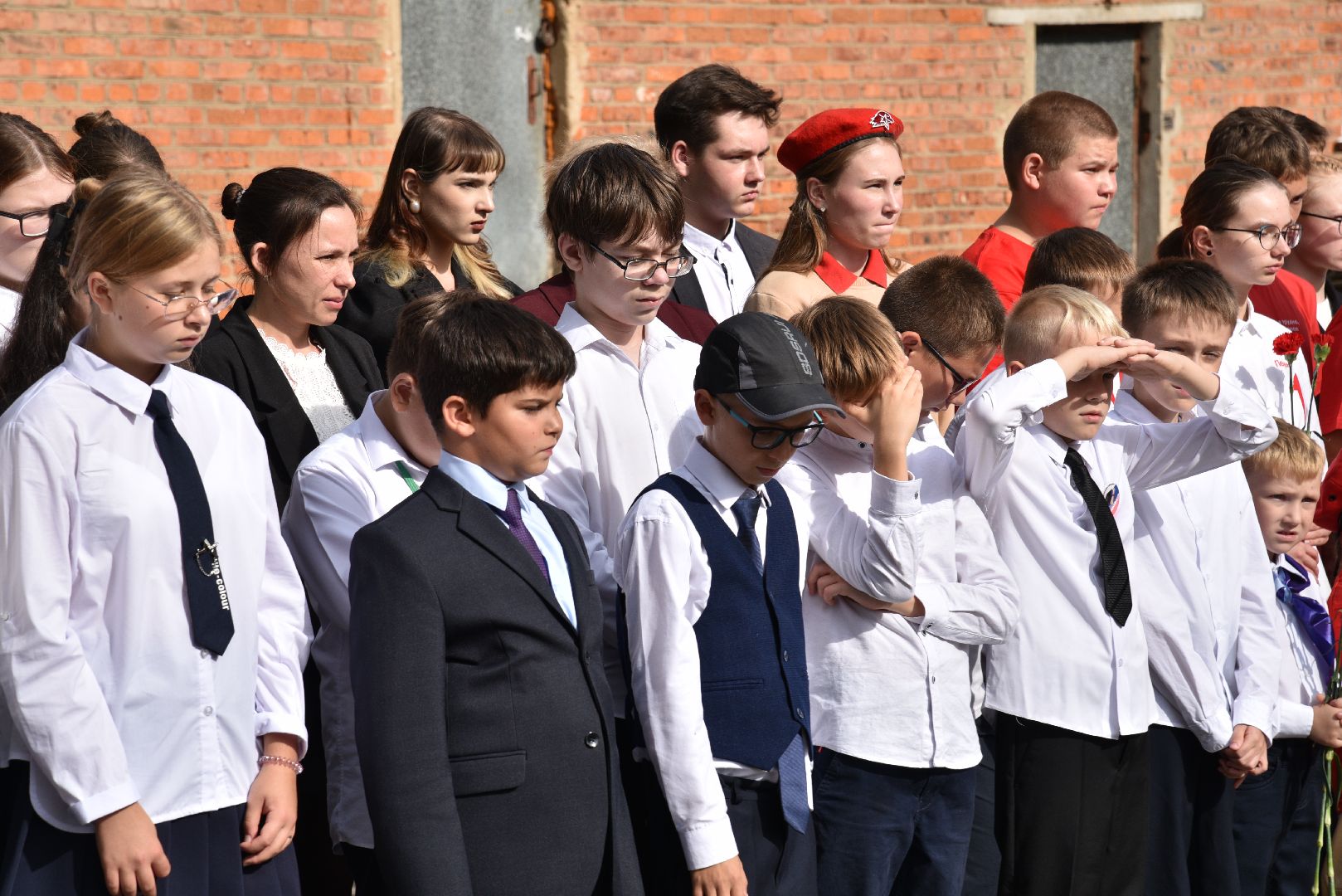 лотошино, микулино, микулинская гимназия, сво, памятная доска,