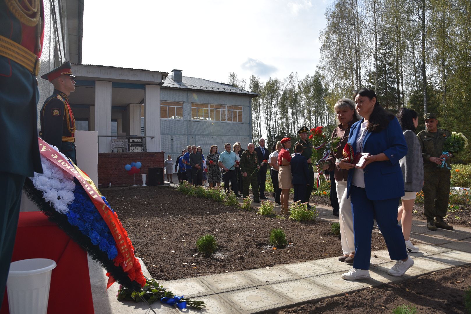 лотошино, микулино, микулинская гимназия, сво, памятная доска,