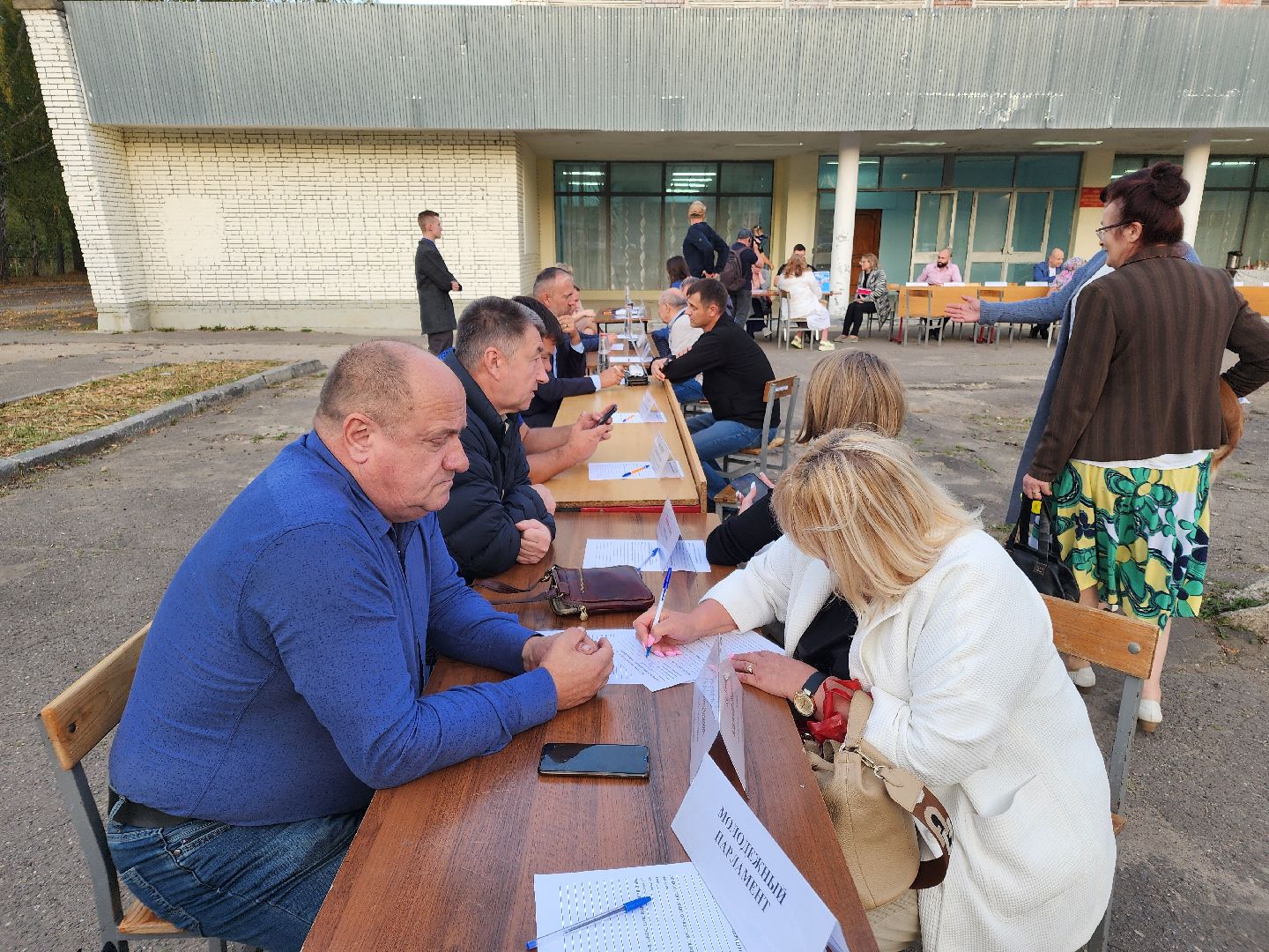 Чехов, деревня Алексеевка, поселок Чернецкое, выездная администрация, встреча с жителями, обращения жителей, благоустройство, улица Победы,