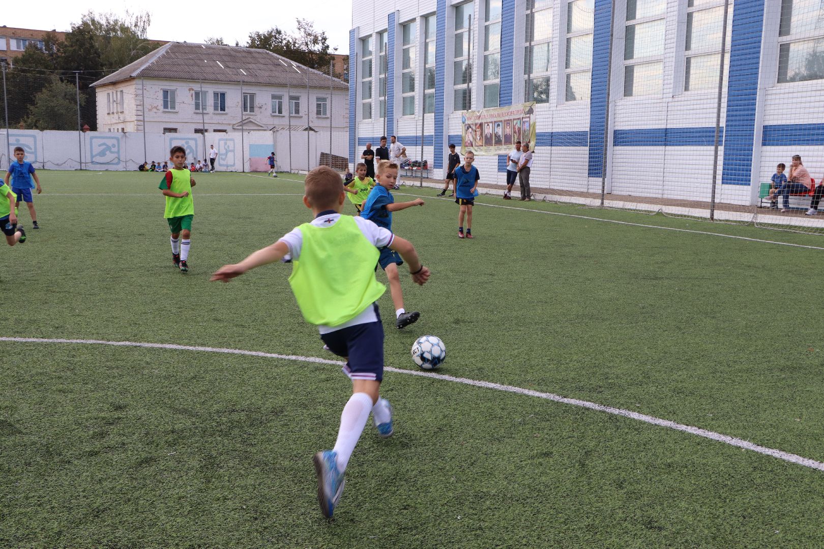 Серебряные Пруды, футбол, надежда Подмосковья Кавалер ордена Мужества, Сергей Мясин, СК Молодежный,