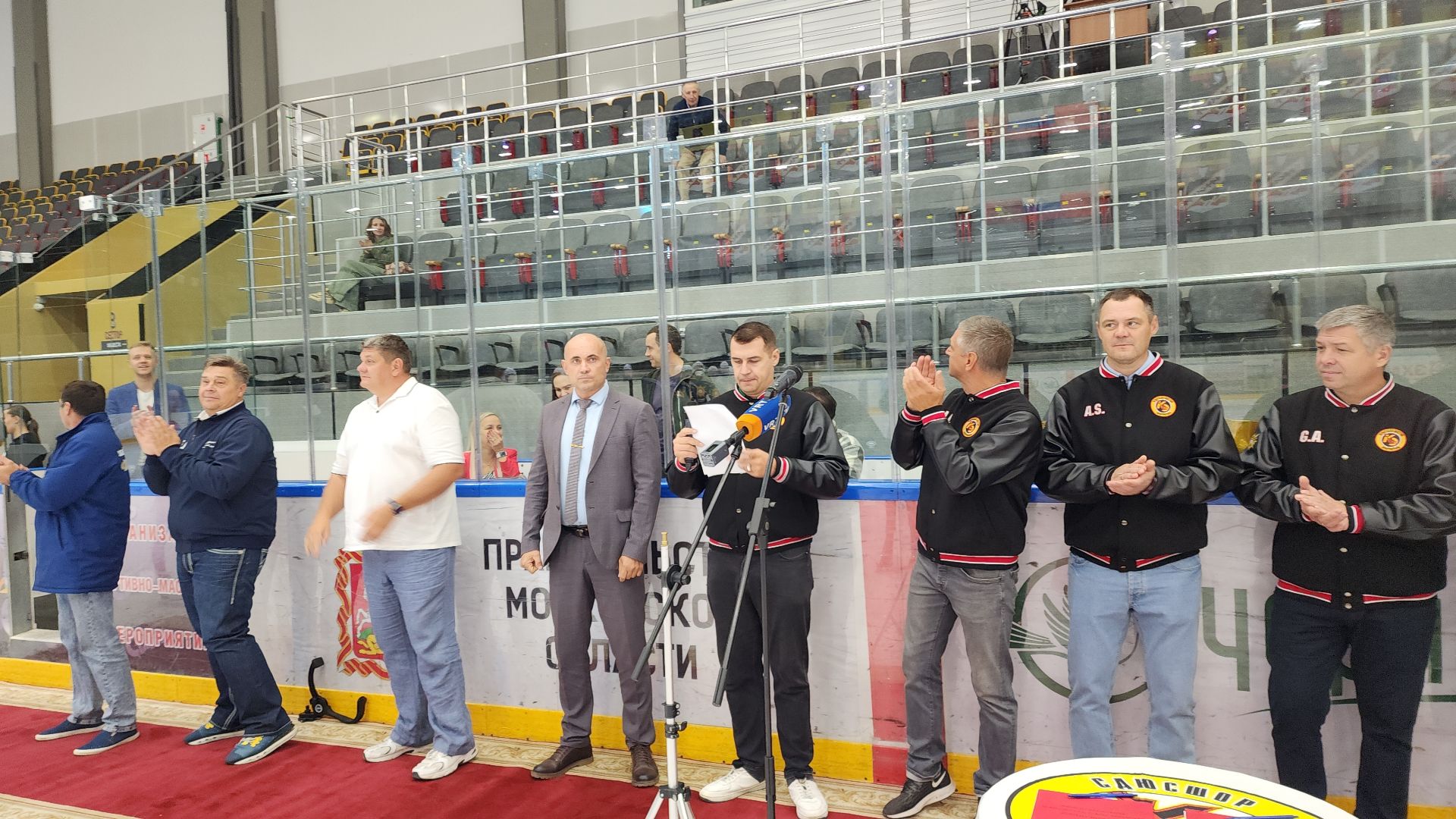 хоккей, спорт, спорт московской области, электросталь, электросталь спортивная, хоккейный клуб, хоккеисты, лдс кристалл,