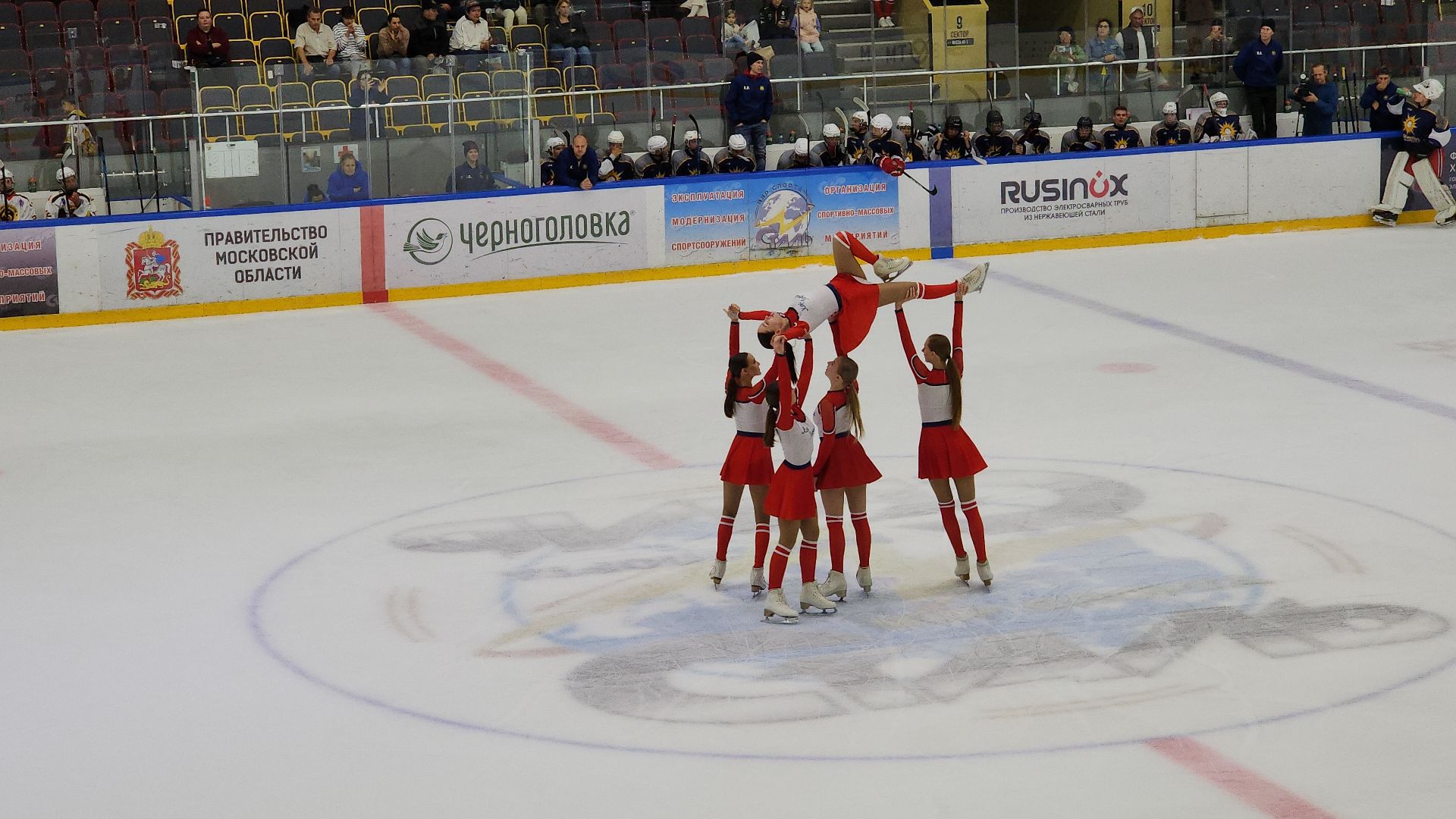 хоккей, спорт, спорт московской области, электросталь, электросталь спортивная, хоккейный клуб, хоккеисты, лдс кристалл,