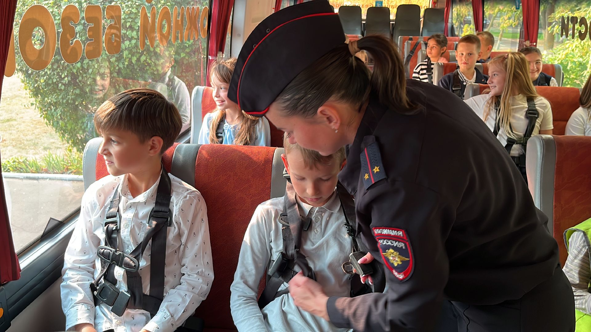 безопасное движение, безопасность, ремень безопасности, автобус,