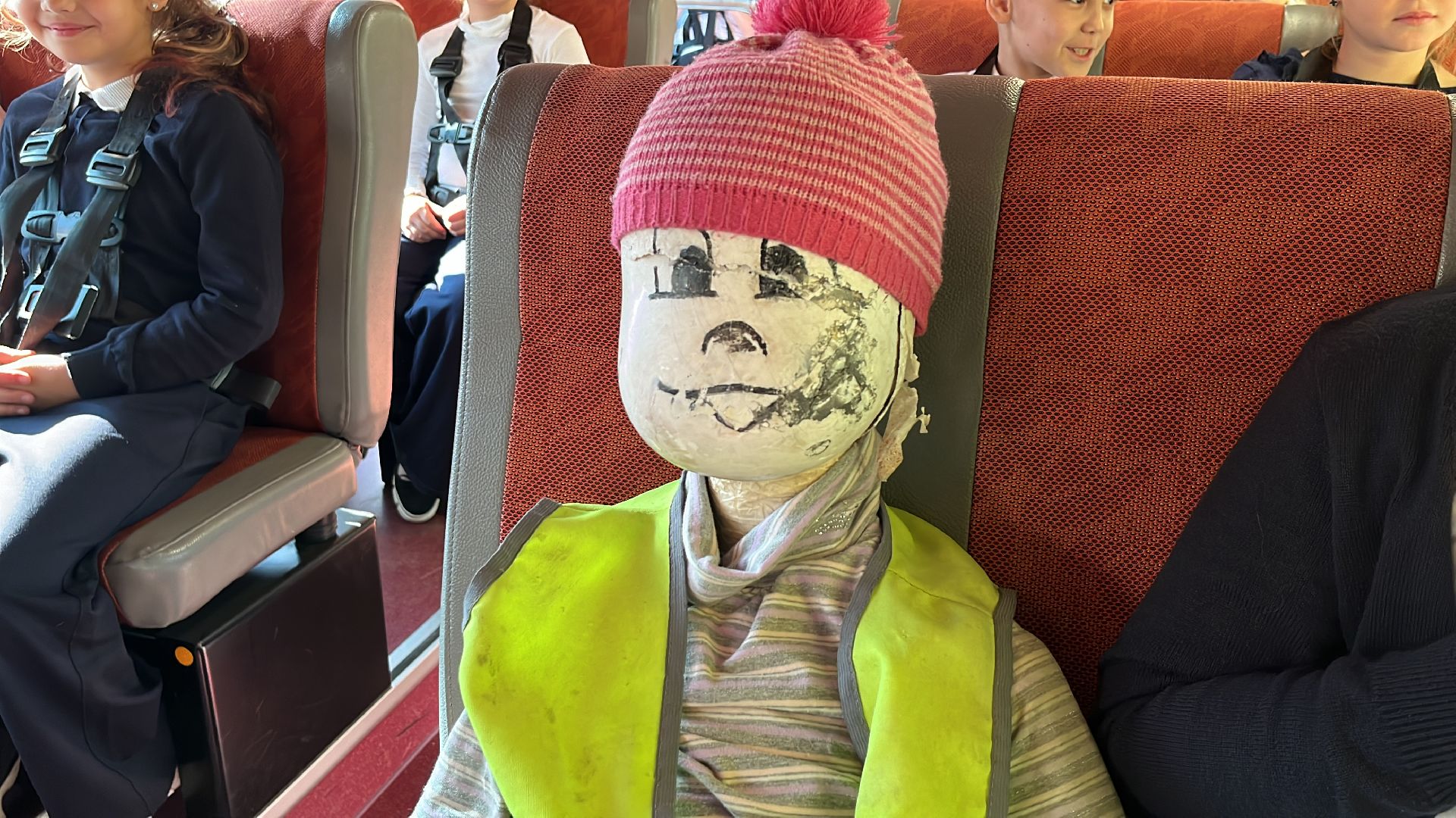 безопасное движение, безопасность, ремень безопасности, автобус,