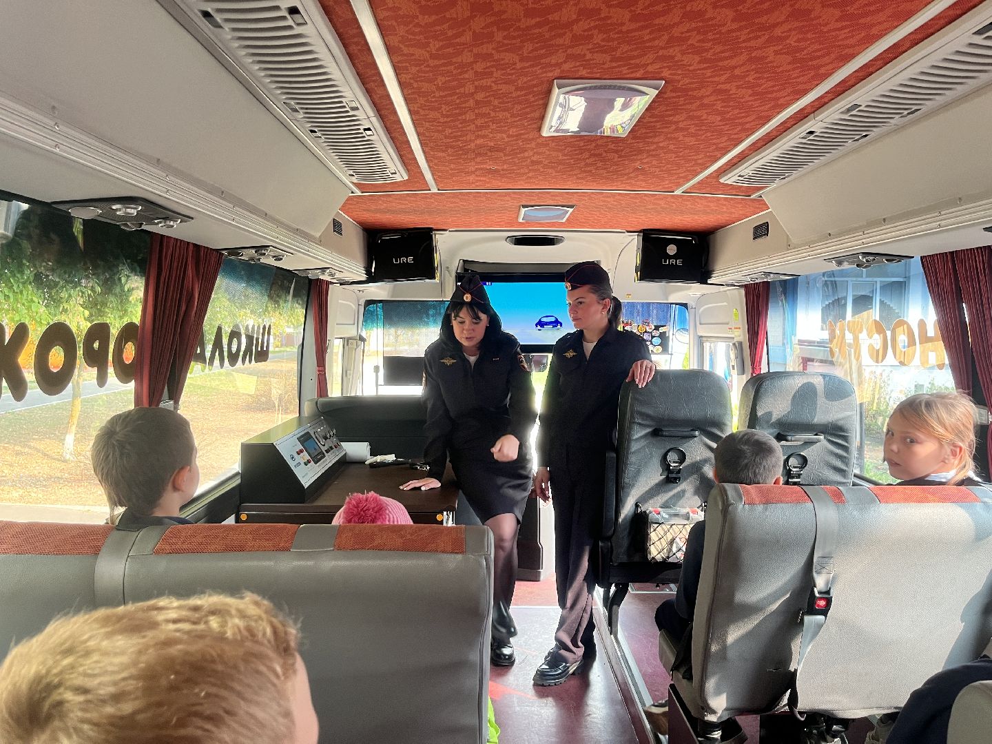 безопасное движение, безопасность, ремень безопасности, автобус,