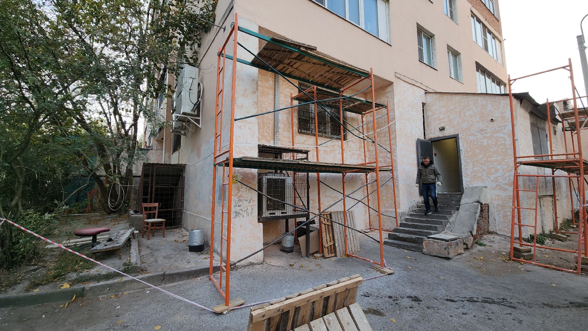 пушкино, капремонт, мкд, мкд старый фонд, ремонт фасада, бригада рабочих,