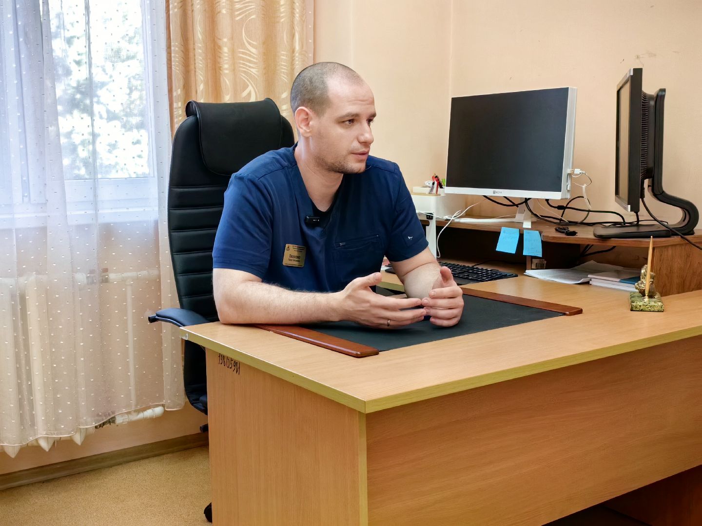 заведующий отделением, урология, больница, врач, операционная, высокотехнологичное оборудование,