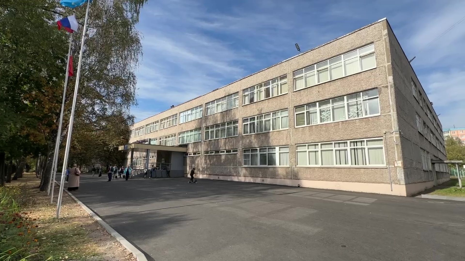 Реутов, жалоба, добродел, школа 6, асфальт, новое полотно, пирог,