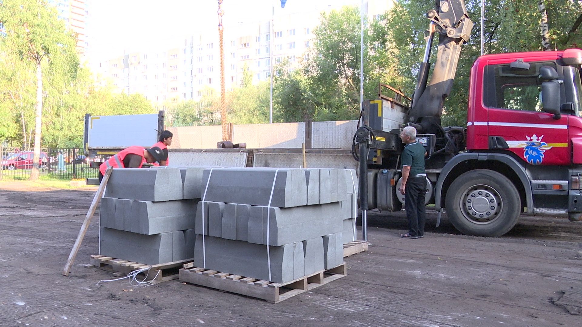 Реутов, жалоба, добродел, школа 6, асфальт, новое полотно, пирог,