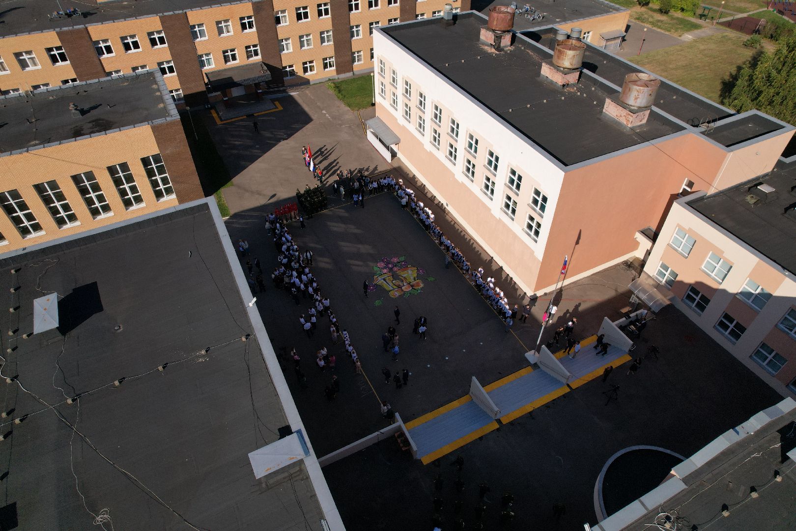 видео с коптера, школа, герой,