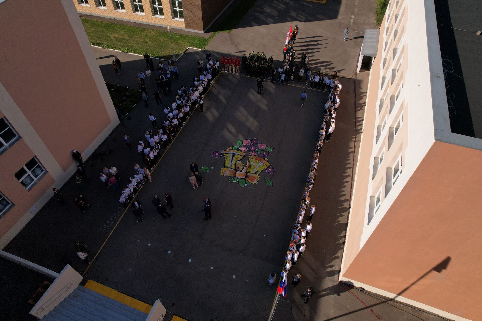 видео с коптера, школа, герой,