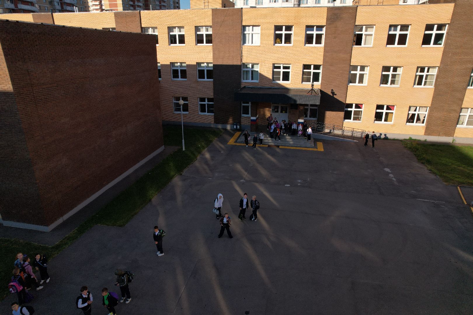 видео с коптера, школа, герой,