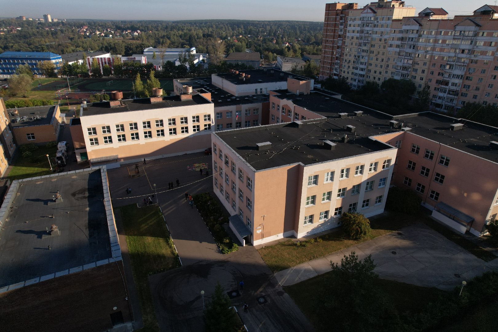 видео с коптера, школа, герой,