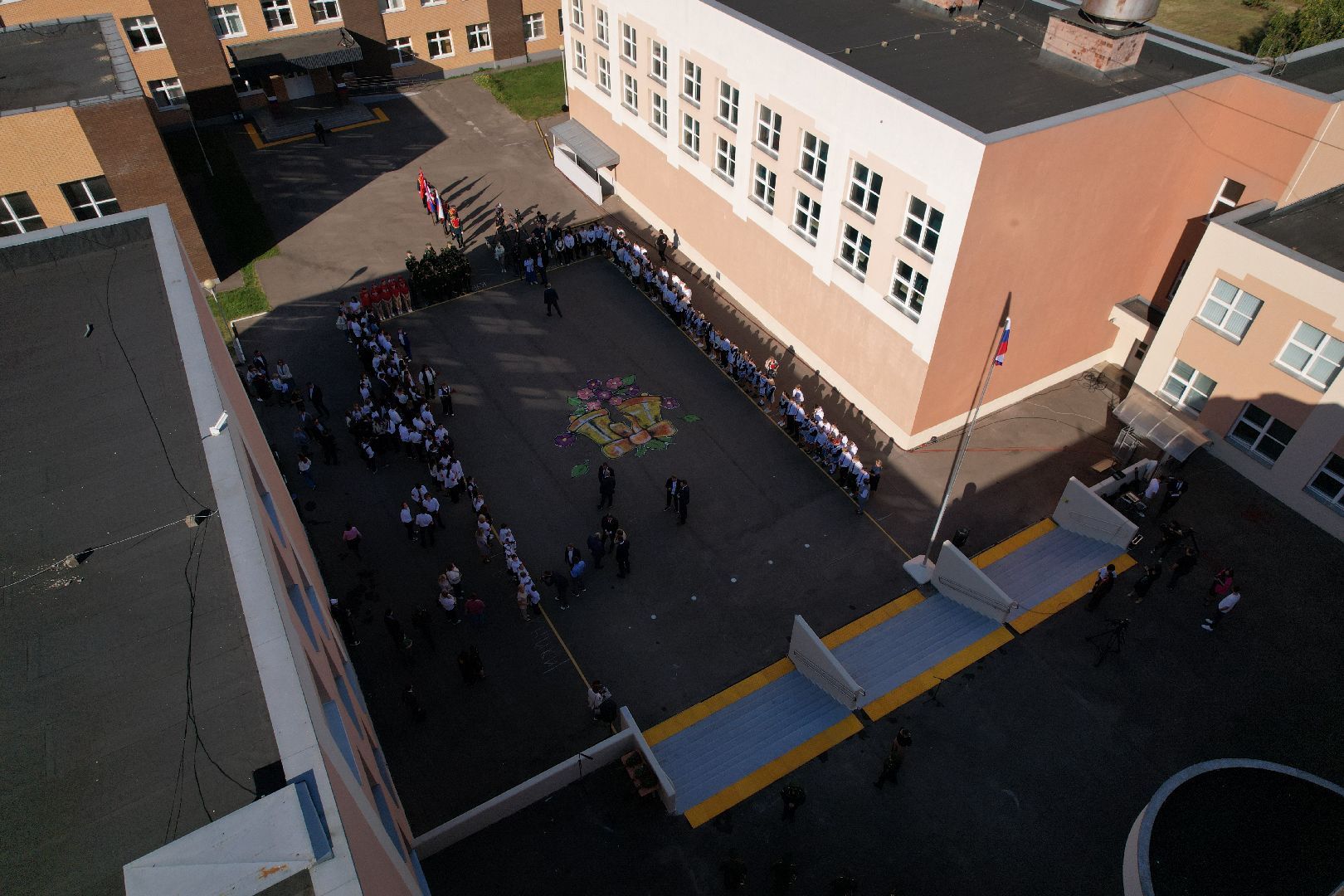 видео с коптера, школа, герой,