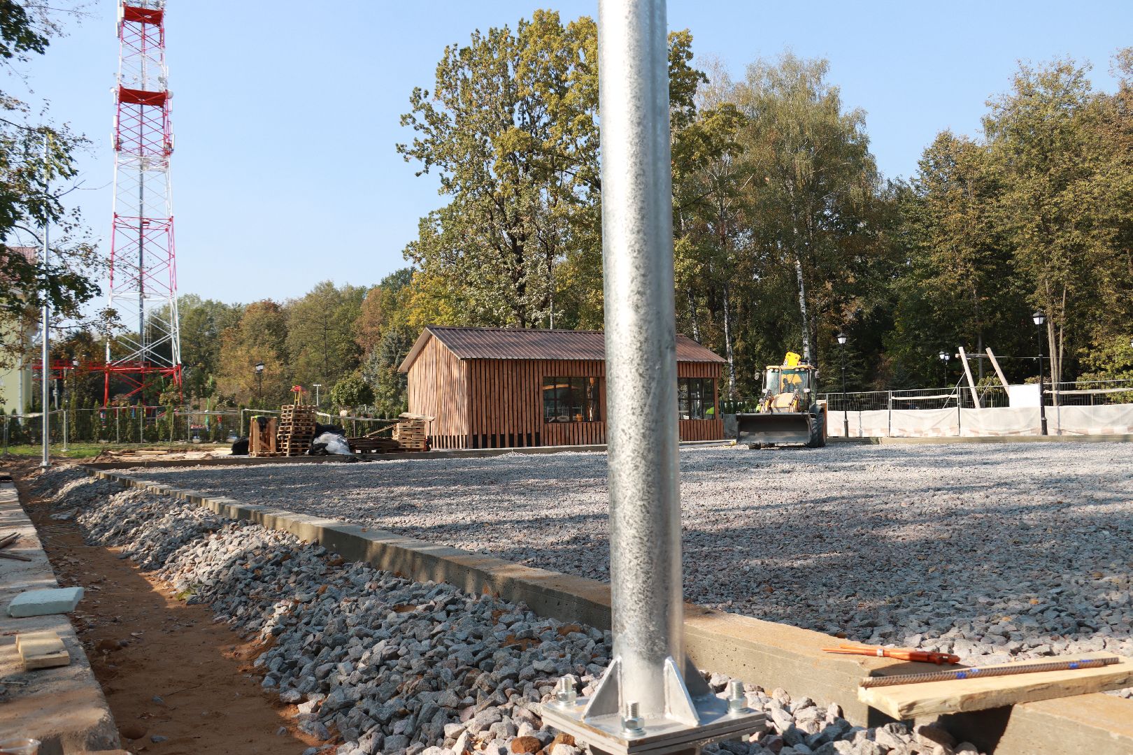 каток в парке, строителтство, коньки,