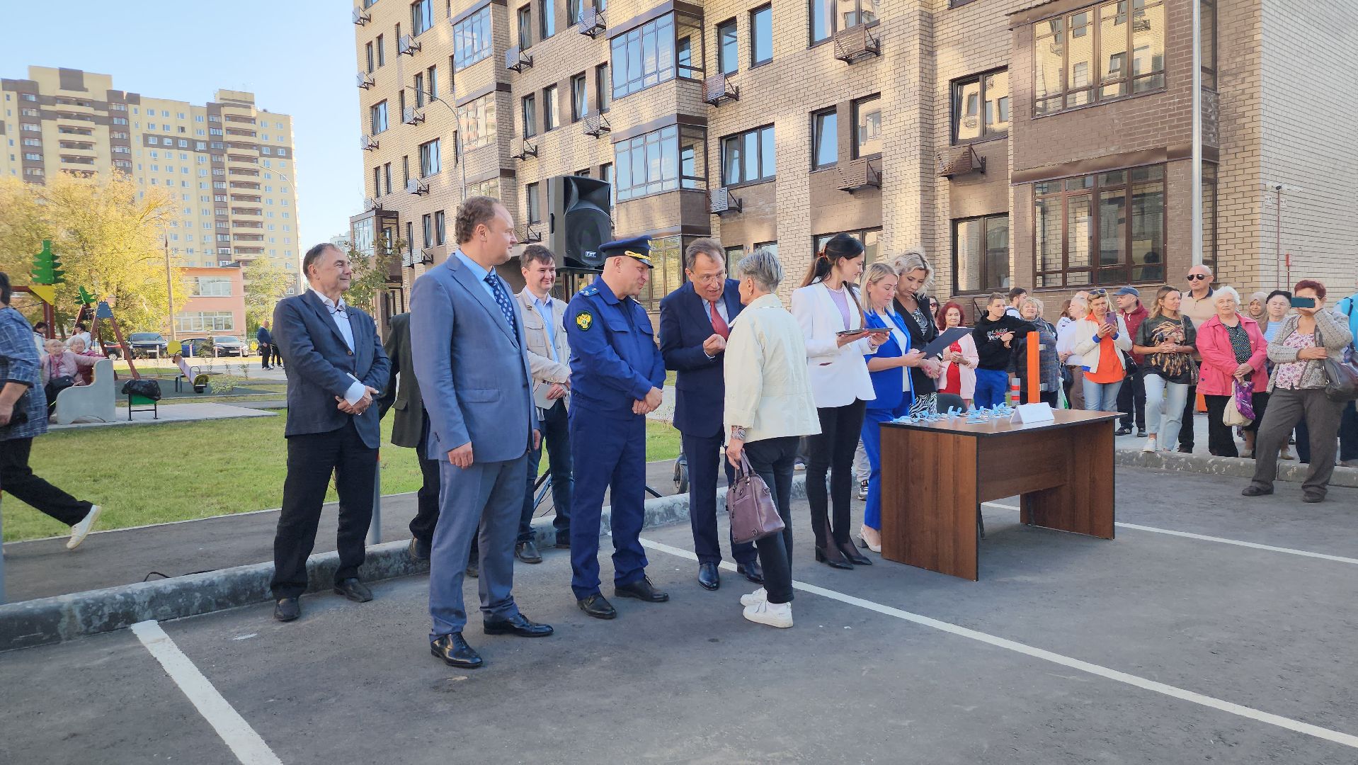 переселение из аварийного жилья, аварийное жилье, вручение ключей переселенцам, Старая Купавна, Богородский городской округ,