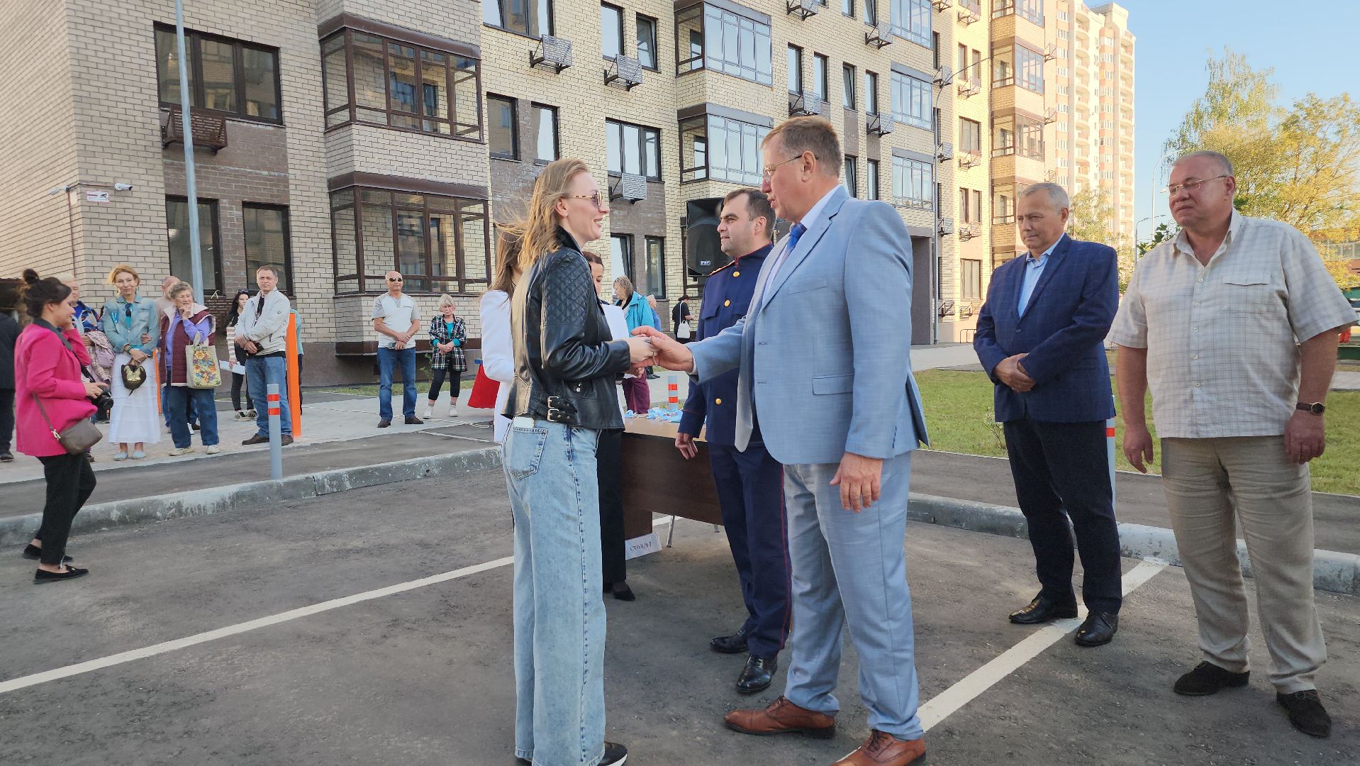 переселение из аварийного жилья, аварийное жилье, вручение ключей переселенцам, Старая Купавна, Богородский городской округ,