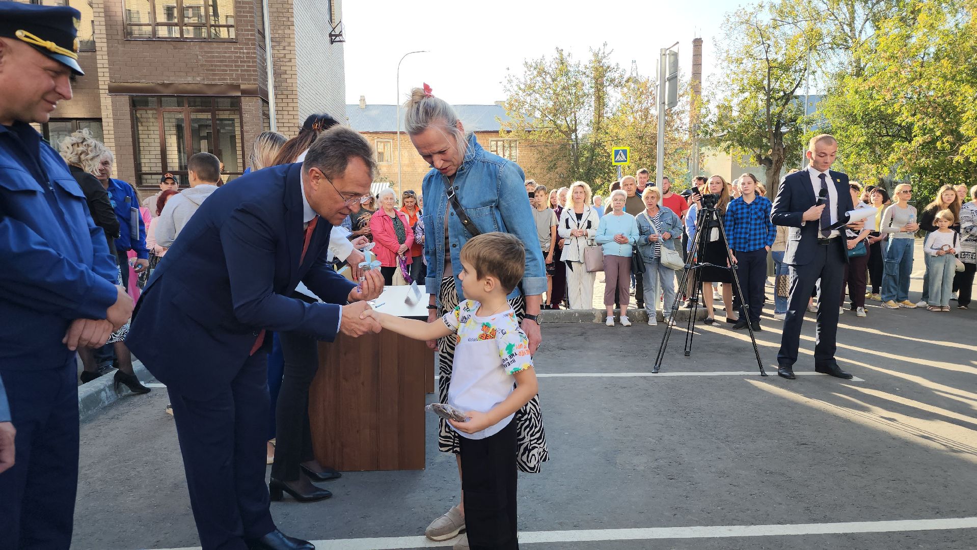 переселение из аварийного жилья, аварийное жилье, вручение ключей переселенцам, Старая Купавна, Богородский городской округ,