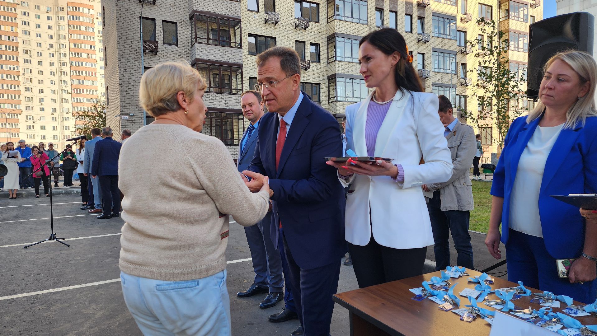 переселение из аварийного жилья, аварийное жилье, вручение ключей переселенцам, Старая Купавна, Богородский городской округ,