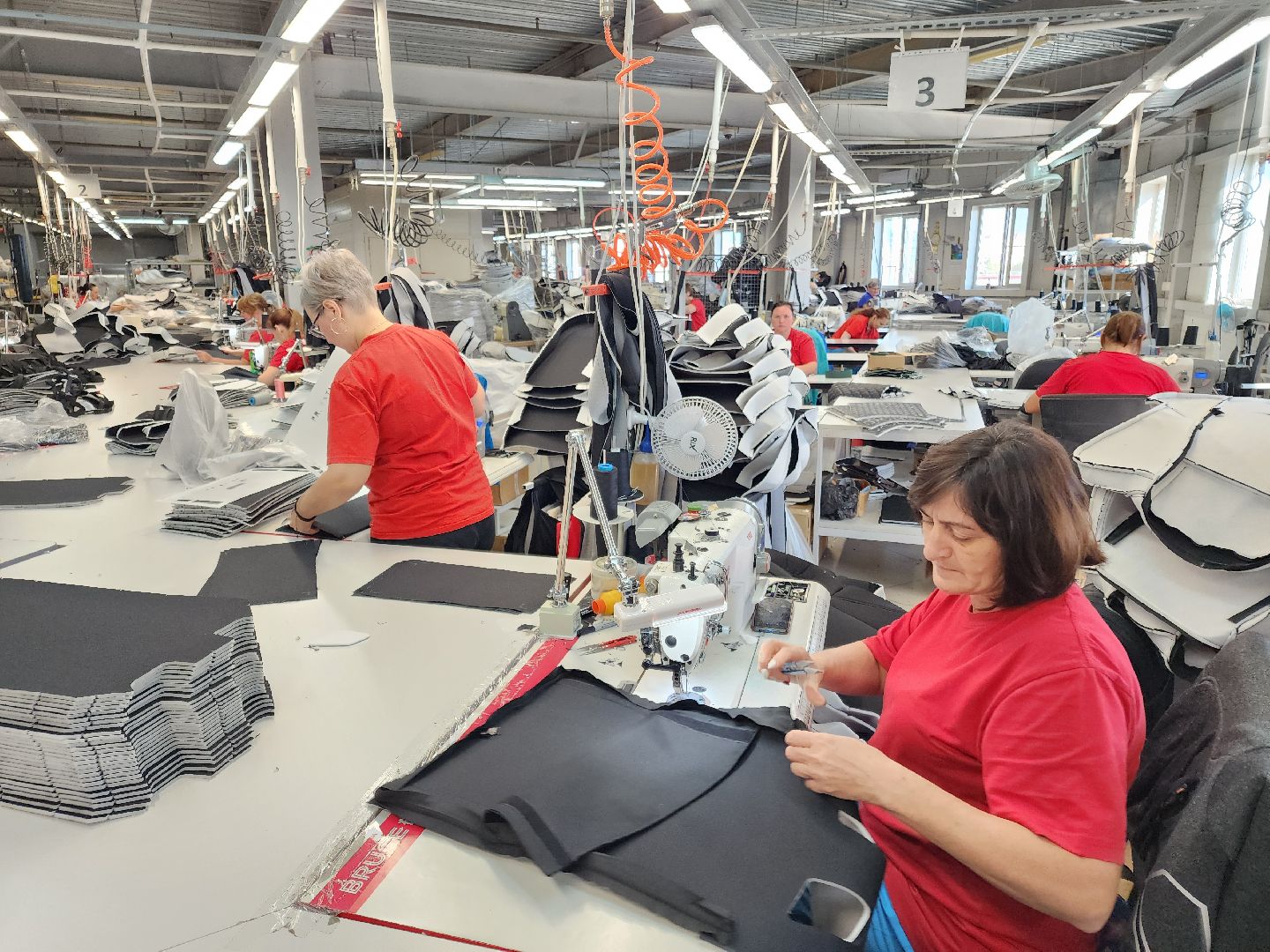 Чехов, мебельная фабрика, производитель мебели, кресла, стулья, Бюрократ, импортозамещение, комплектующие,