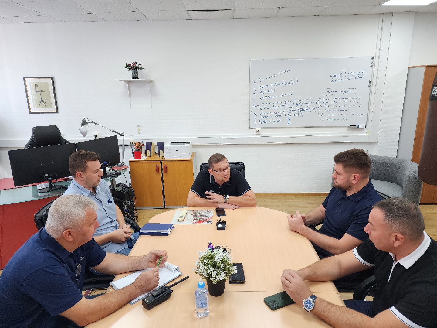 Чехов, мебельная фабрика, производитель мебели, кресла, стулья, Бюрократ, импортозамещение, комплектующие,