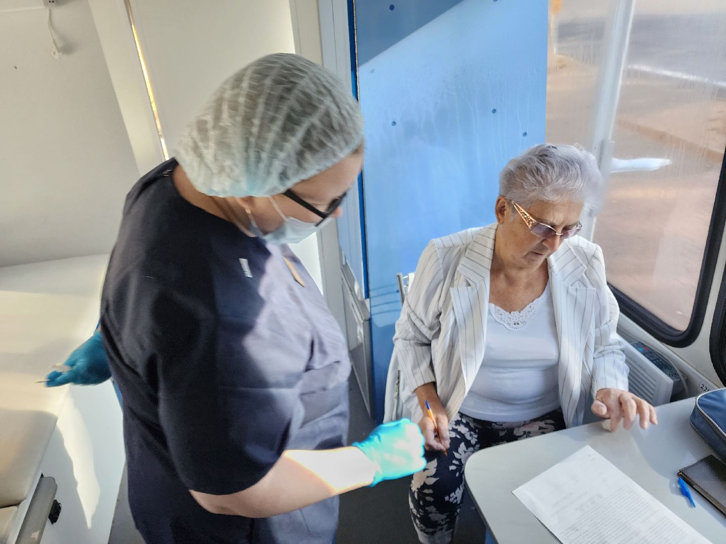 Чехов, городской парк, фельдшерско-акушерский пункт, диспансеризация, вакцинация, проверить здоровье, прививки, Чеховская больница,