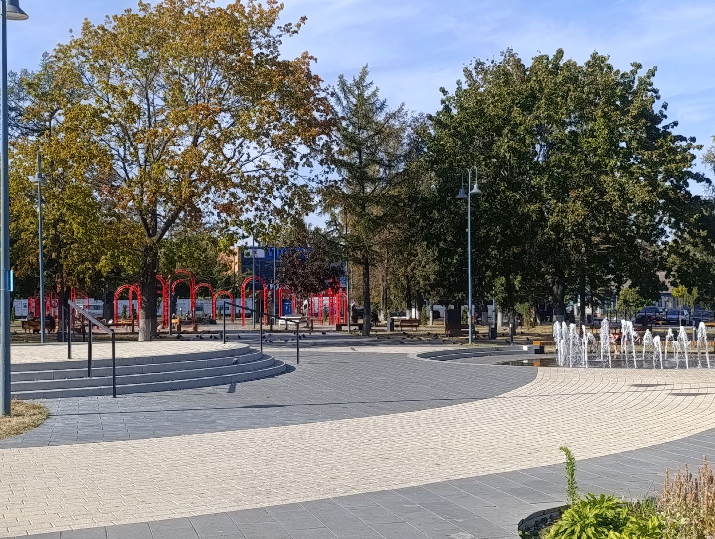 Бронницы, Площадь Тимофеева, Осенняя уборка площади, МБУ Благоустройство, Обустройство площади Тимофеева,