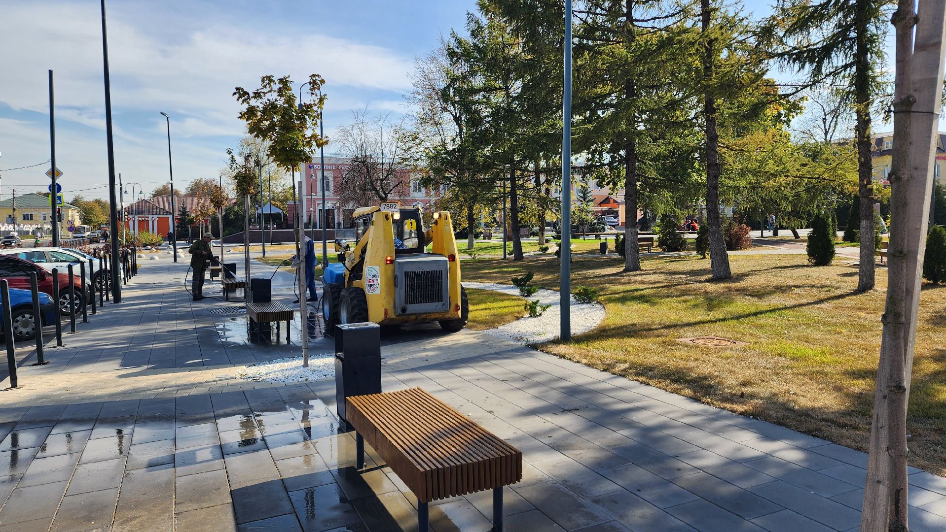 Бронницы, Площадь Тимофеева, Осенняя уборка площади, МБУ Благоустройство, Обустройство площади Тимофеева,