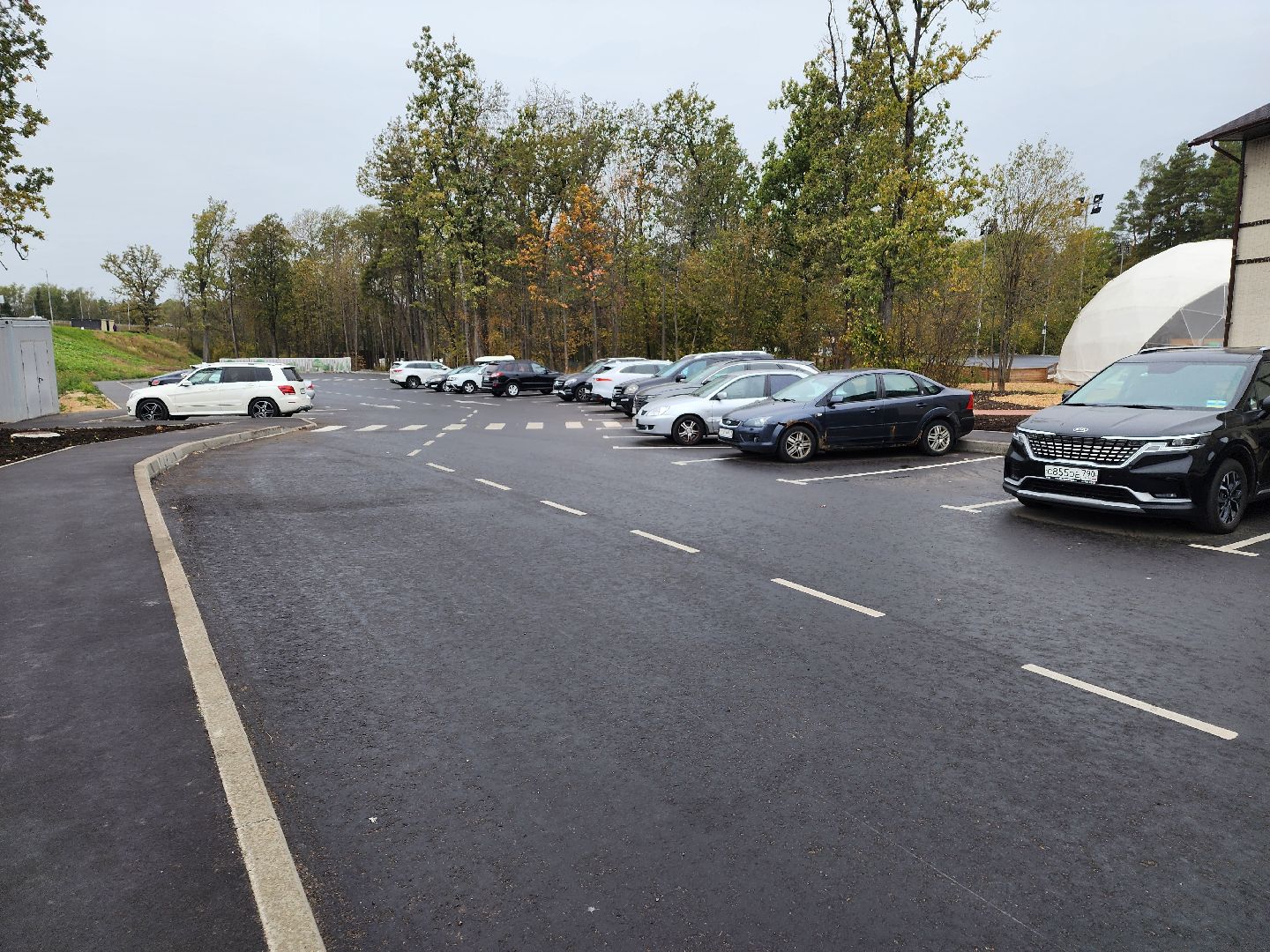 одинцово, благоустройство, парк имени лазутиной, каток, кафе, ресторан, зима, парковка, лето в подмосковье, зима в подмосковье,