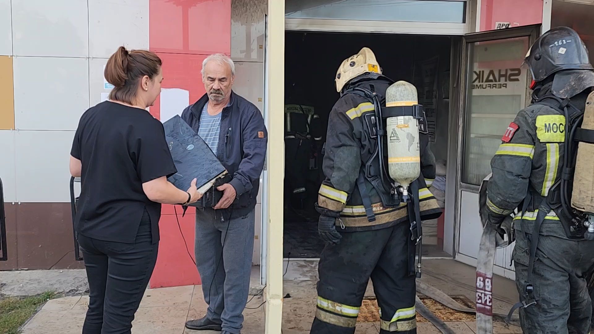 Бронницы, Пожар в ТЦ, Подар в Бронницах, Тушение пожара в Бронницах,