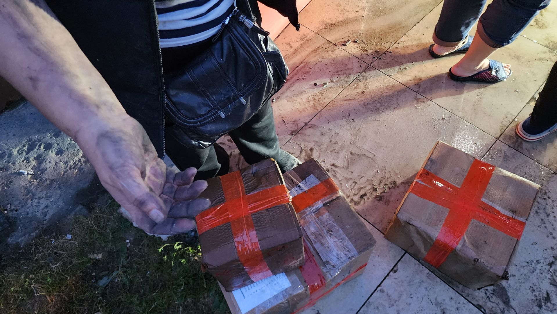 Бронницы, Пожар в ТЦ Тетрис, Пожар в Бронницах, Сотрудники ТЦ,