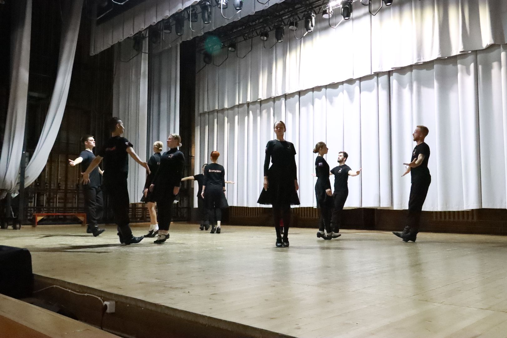 лауреаты, танцевальный ансамбль, народный ансамбль, международный фестиваль,