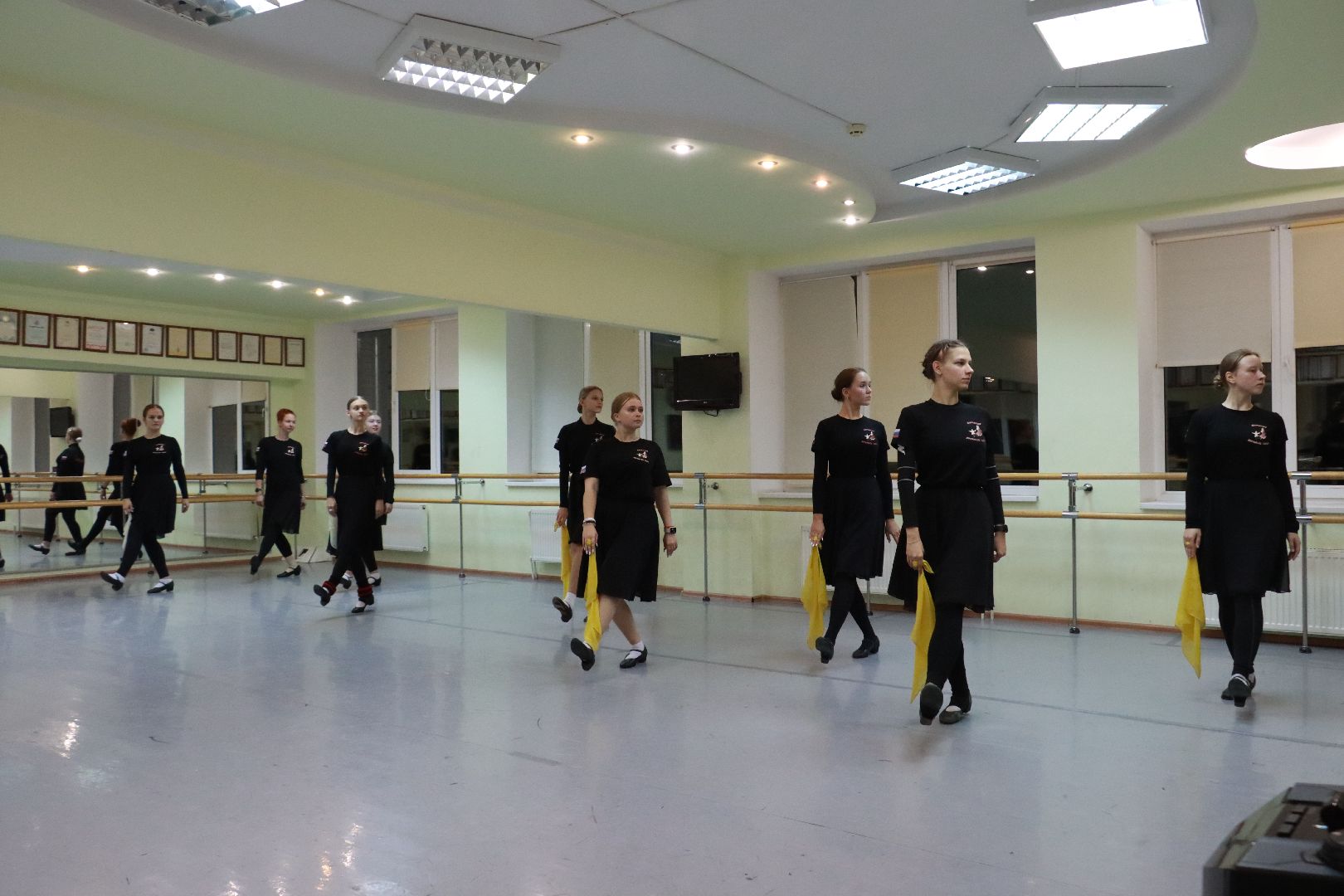 лауреаты, танцевальный ансамбль, народный ансамбль, международный фестиваль,