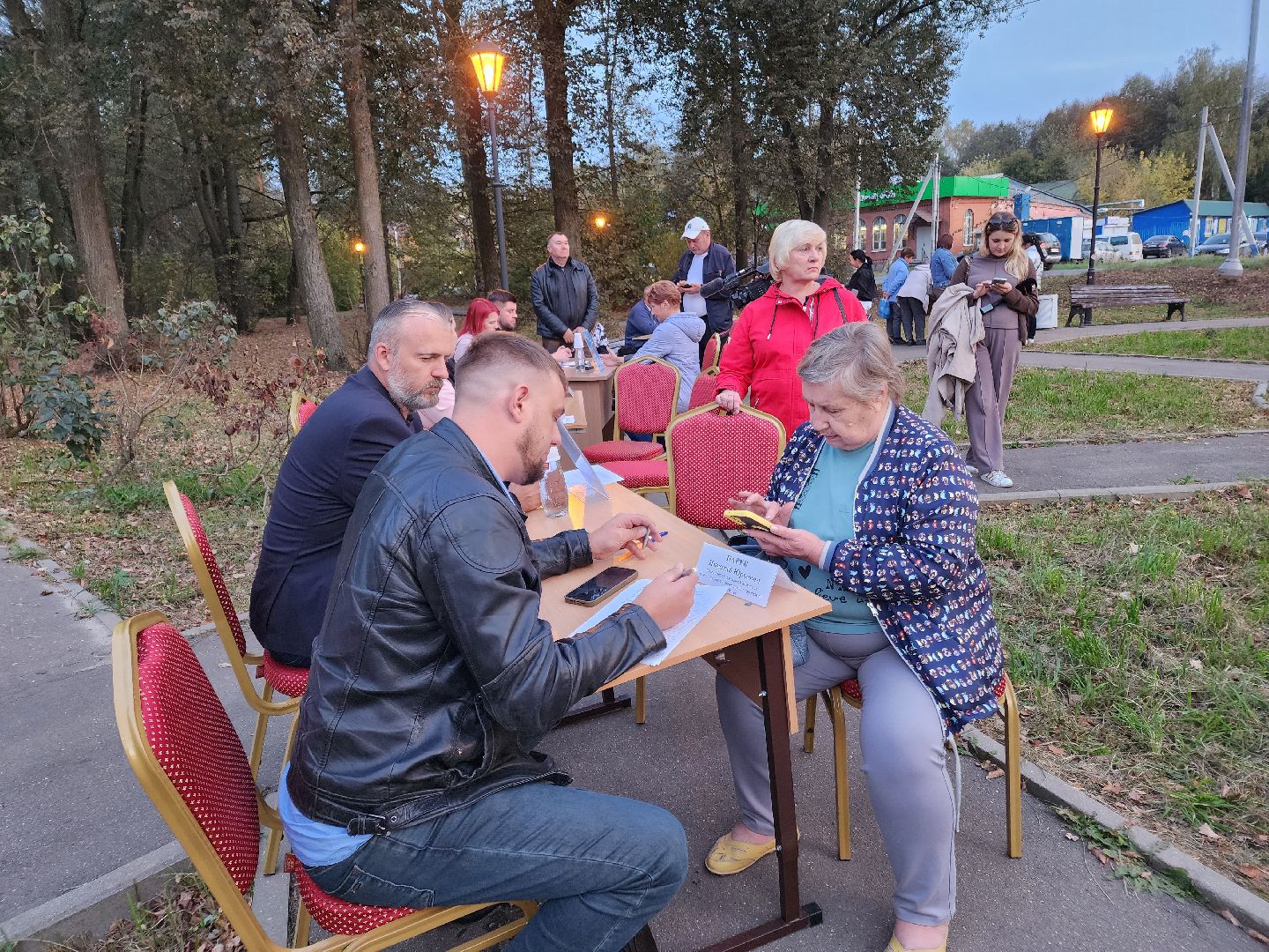 Чехов, село Троицкое, выездная администрация, встреча с жителями, обращения жителей, деревня Ивачково, ремонт дороги, очистка канавы, содержание территории, дорожный ремонт,