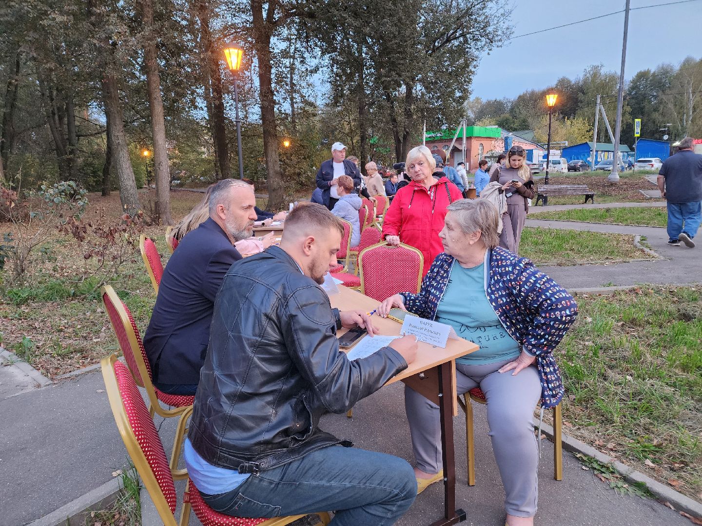 Чехов, село Троицкое, выездная администрация, встреча с жителями, обращения жителей, деревня Ивачково, ремонт дороги, очистка канавы, содержание территории, дорожный ремонт,