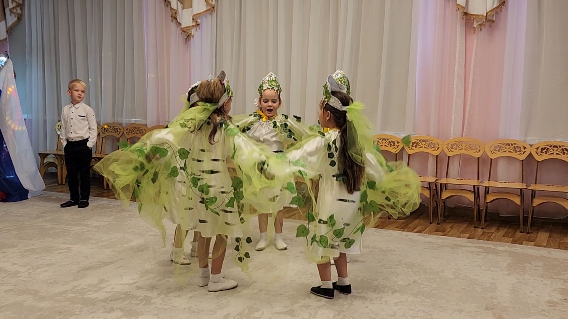 детский сад конфетти-совхоз, Праздник в детском саду, Бронницы, День дошкольного работника,