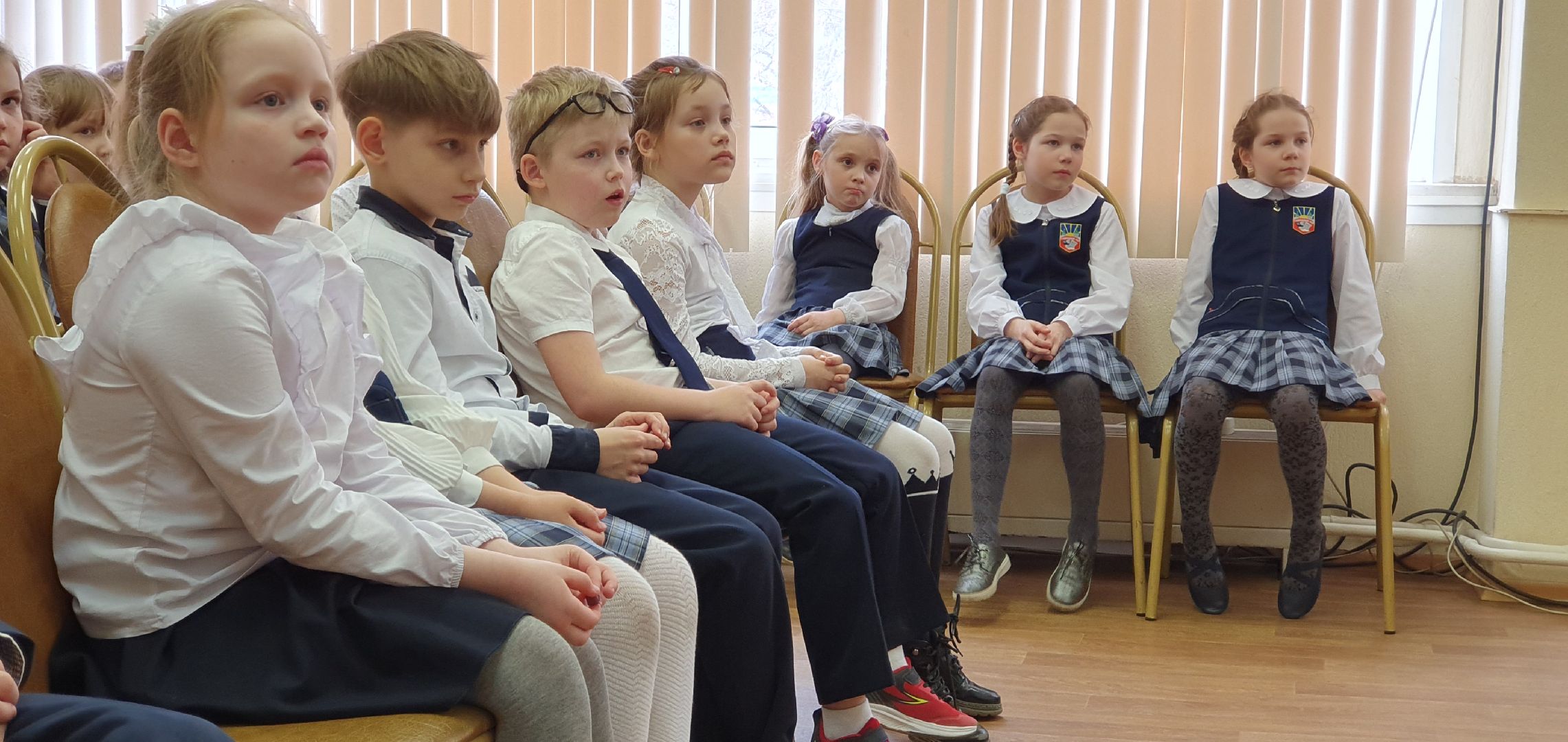 Литература, образование, младшеклассники, Дзержинский, библиотека