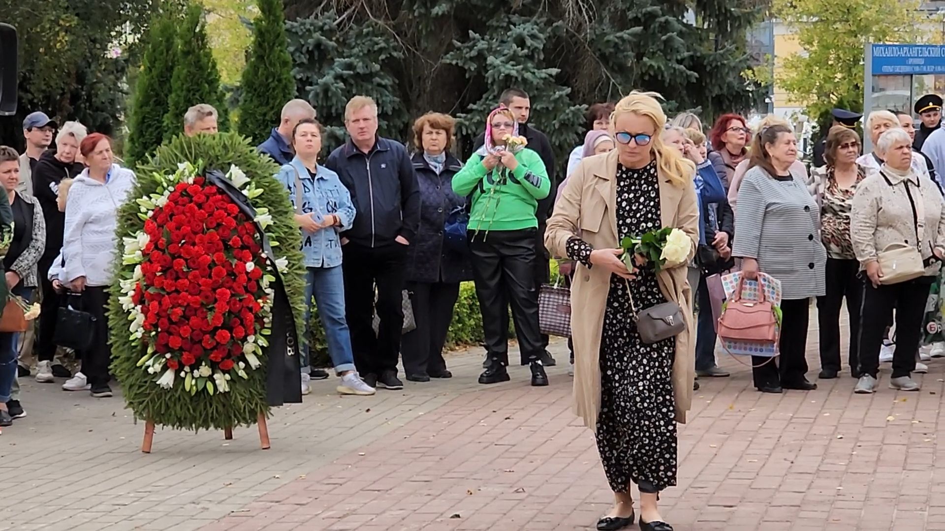 Бронницы, Прощание с Мадяновым, Храм Михаила Архангела, Храмовый комплекс в Бронницах,