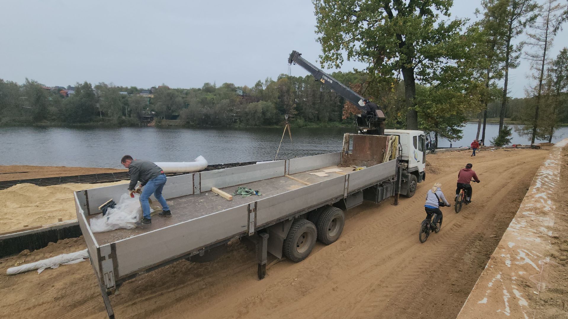 красногорск, плотина, пляж,синичка,