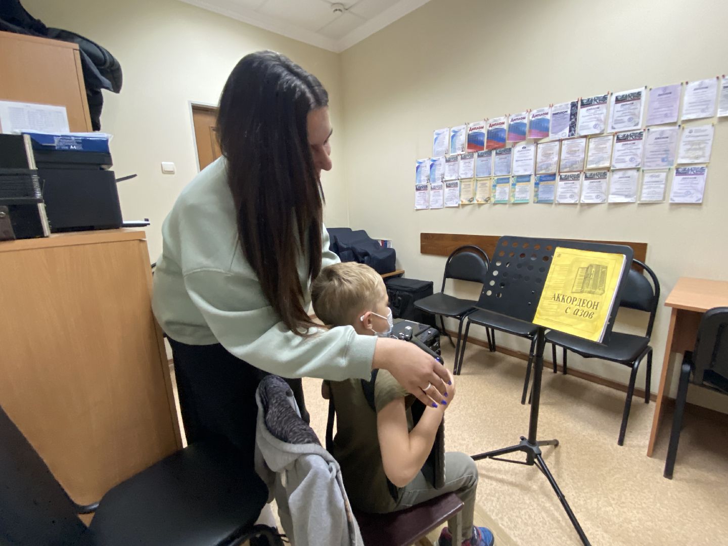 Музыкальная школа, Новый преподаватель, Аккордеон,