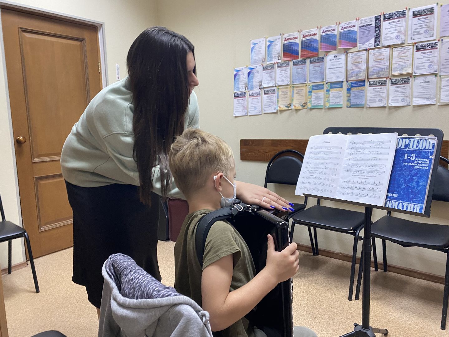 Музыкальная школа, Новый преподаватель, Аккордеон,