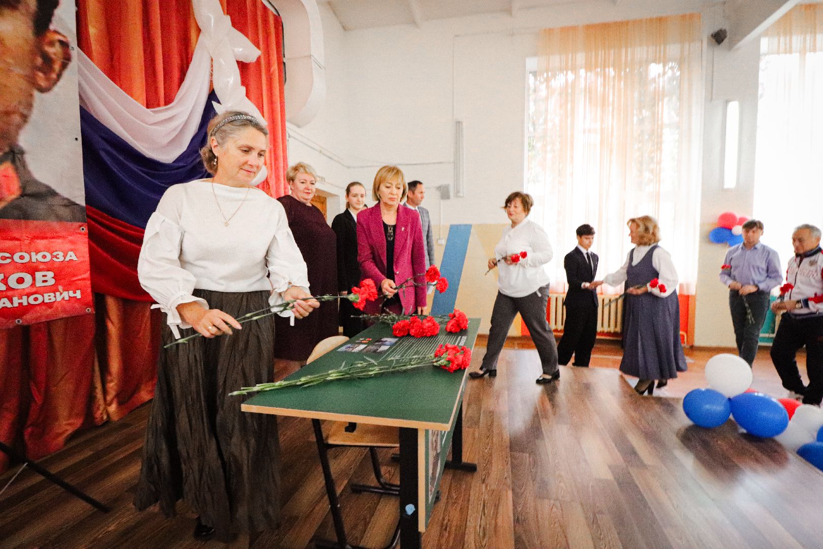 Клин, общество, образование, память, герои ВОВ, парта героя,