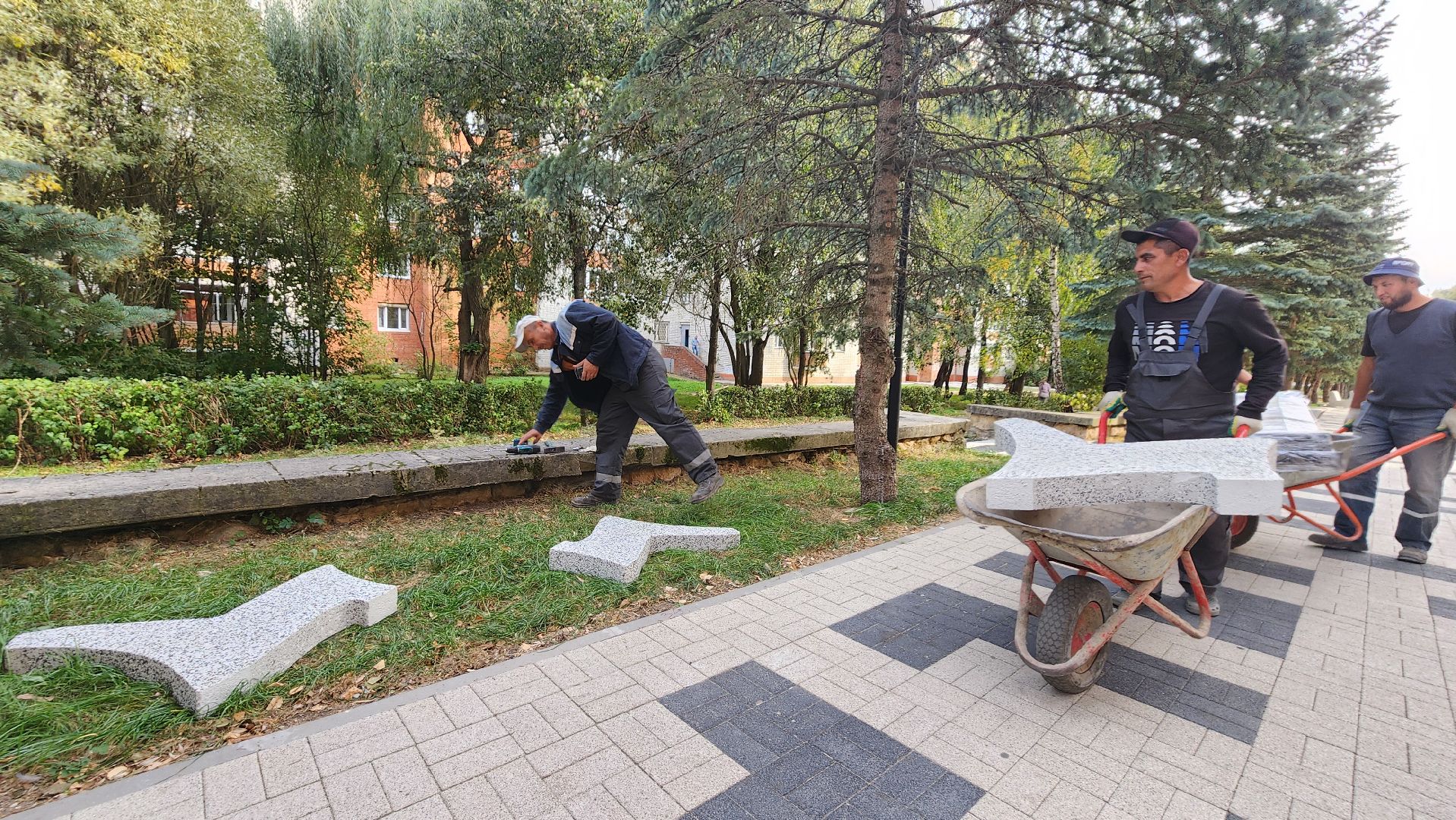 пешеходная улица на ленина, протвино, благоустройство, установка МАФов, комфорт,